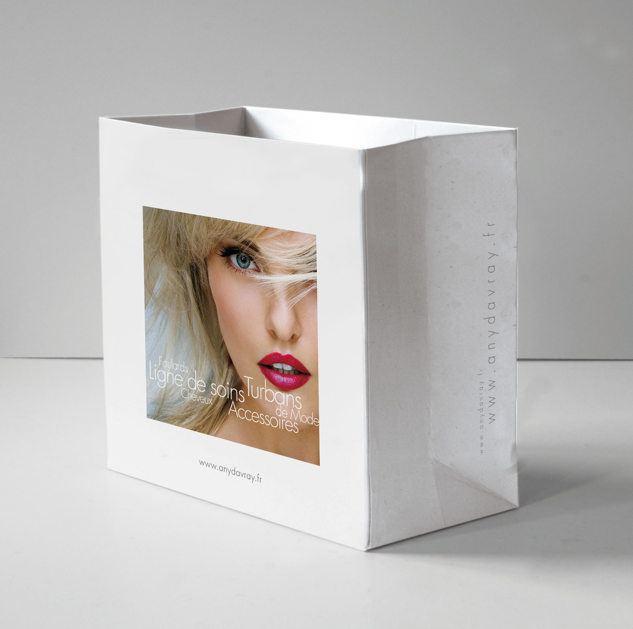Communication publicitaire John Design 1-3
